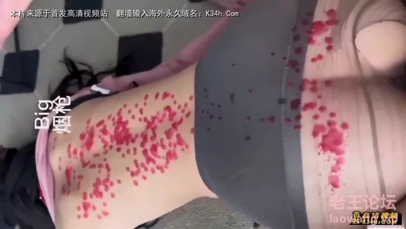 双飞上海名媛女同，精液射逼里.ts_20240916_161059.598.jpg